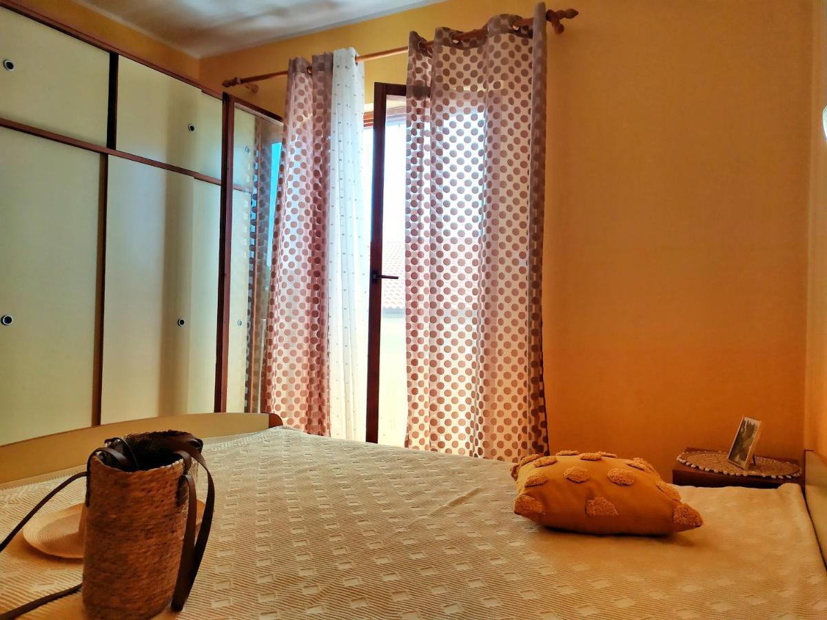 Cozy Apartments Danica Novalja With Terrace - First Floor Buitenkant foto