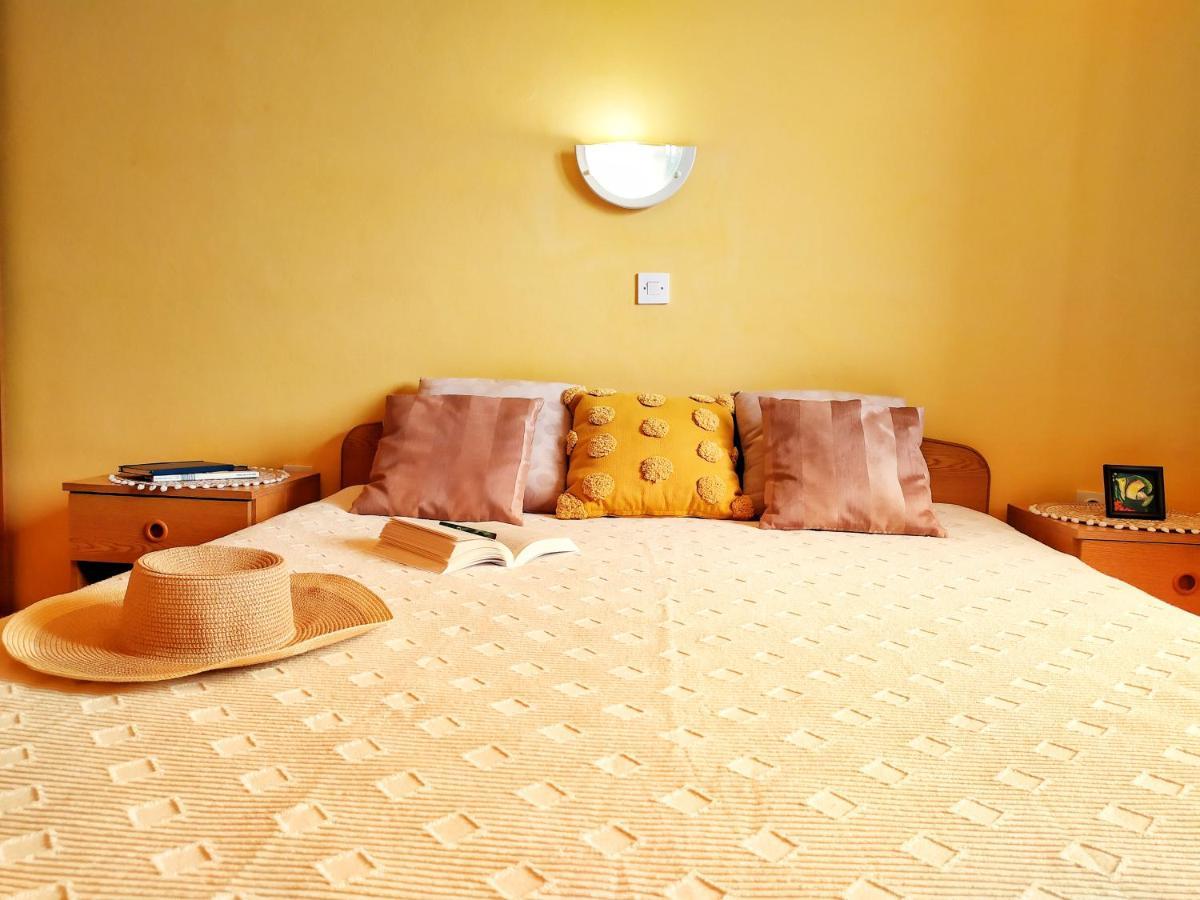 Cozy Apartments Danica Novalja With Terrace - First Floor Buitenkant foto