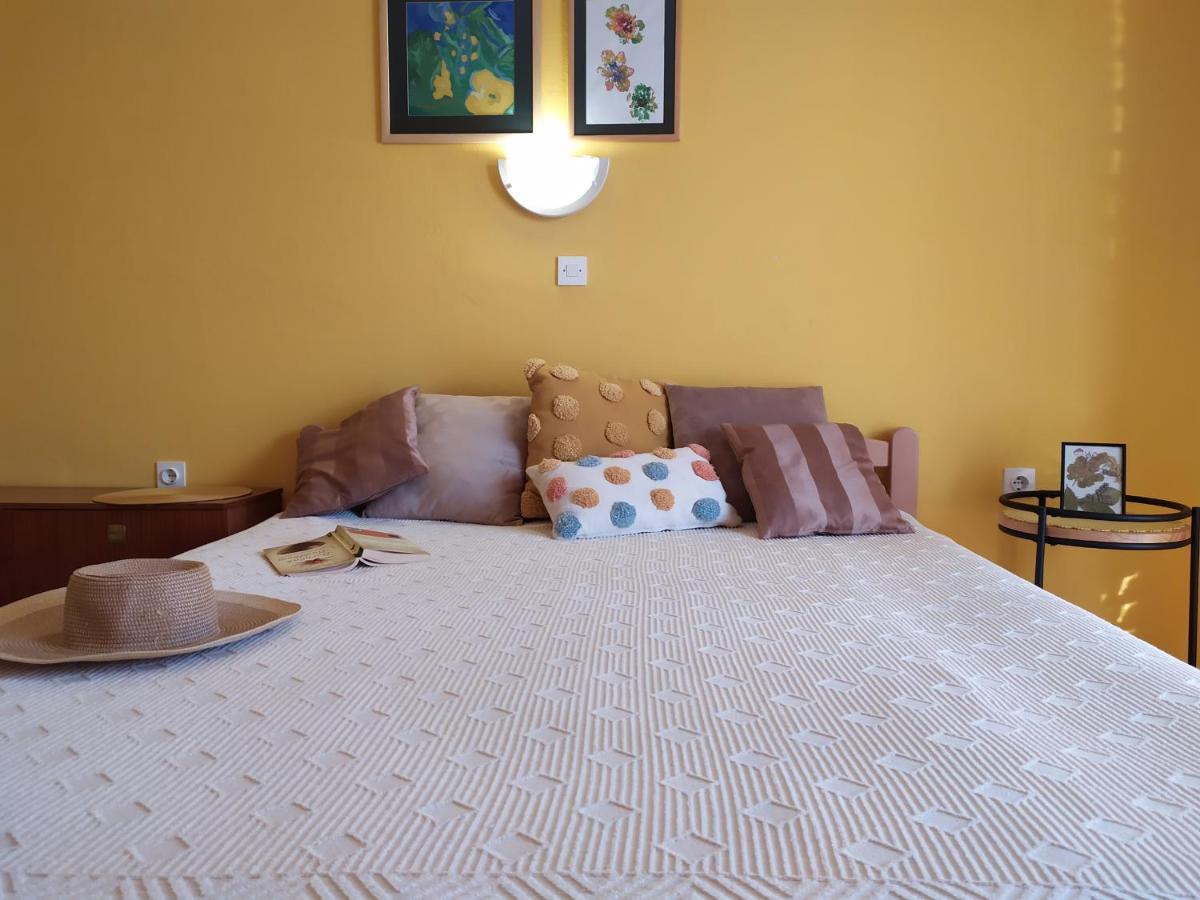 Cozy Apartments Danica Novalja With Terrace - First Floor Buitenkant foto