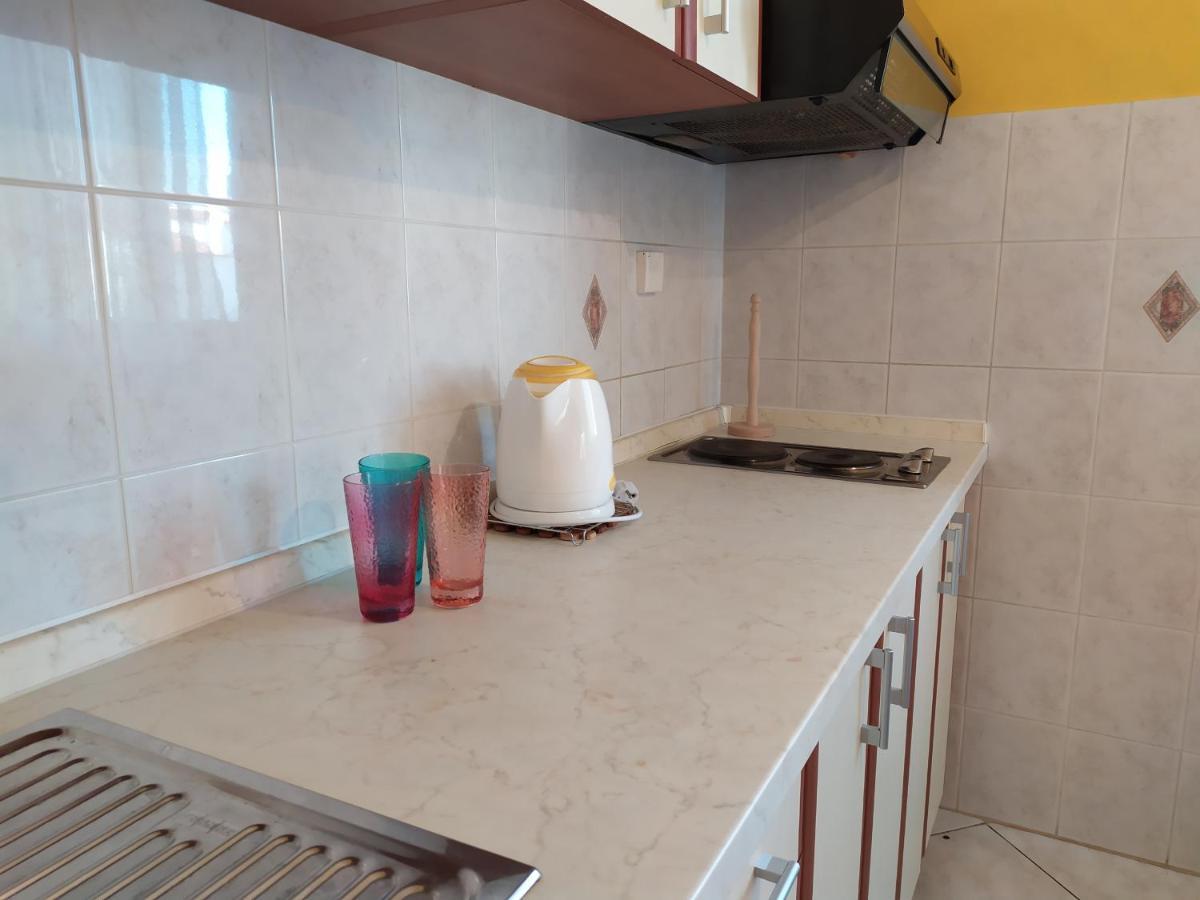 Cozy Apartments Danica Novalja With Terrace - First Floor Buitenkant foto